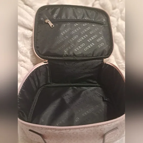 Guess Light Rose Pink Cosmetic Bag with Monogram Design - Picture 5 of 5